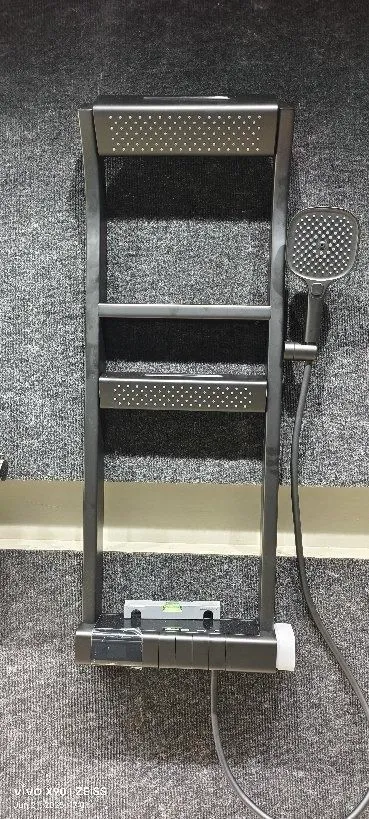 Body jet shower